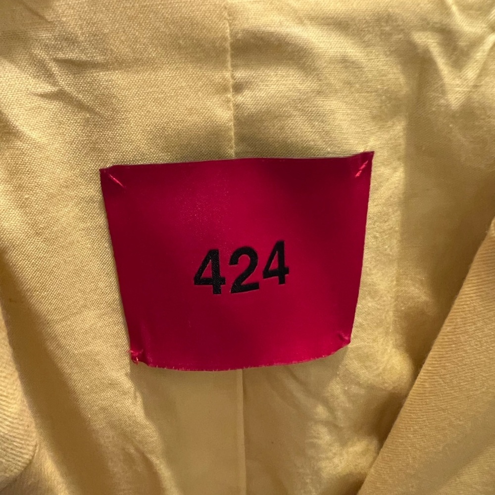 424 yellow blazer